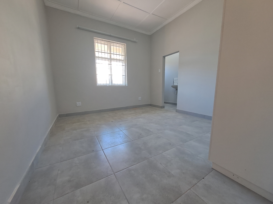 To Let 1 Bedroom Property for Rent in Newton Park Eastern Cape